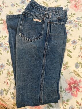 Vintage 1980’s Calvin Klein Women's Medium Blue Straight-Leg Jeans